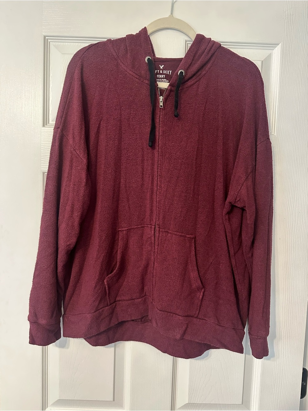 American Eagle Outfitters Women's Zip Hoodie in Burgundy